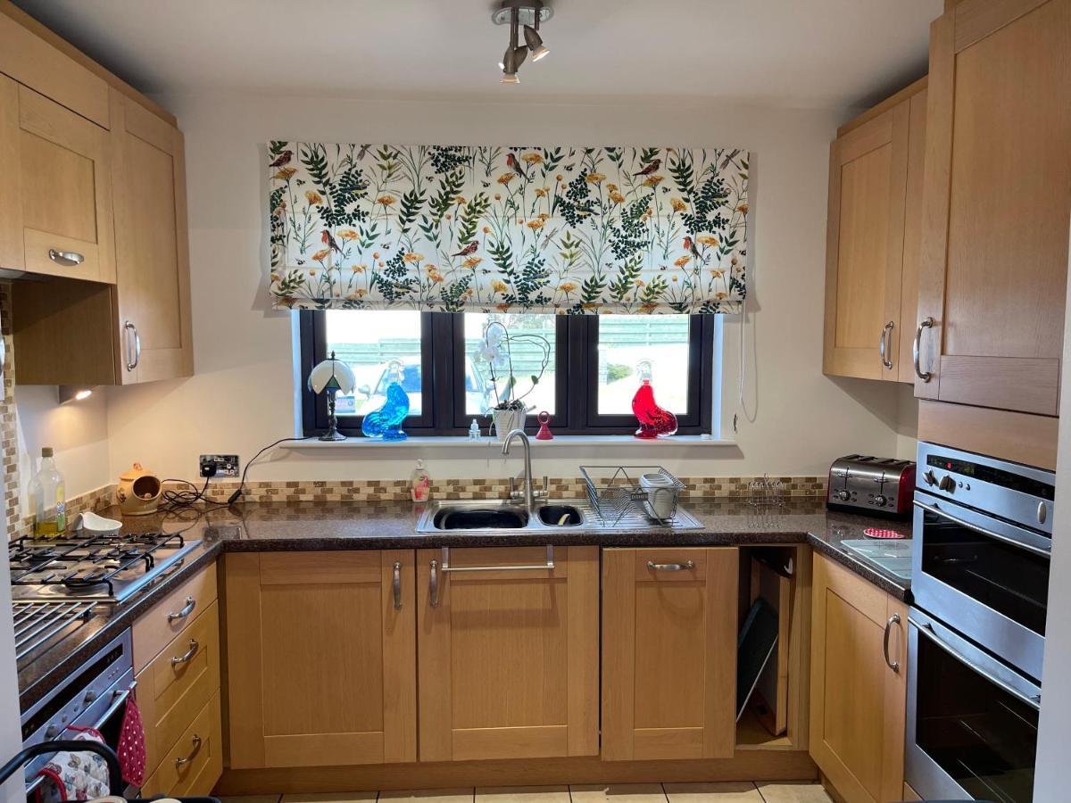 Lindas Retreats Self Catering Accommodation 1 Bedroom Cottage Or 3 Bedroom House Tomintoul Exterior photo