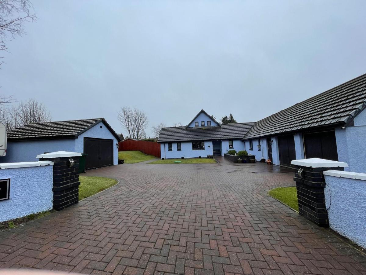 Lindas Retreats Self Catering Accommodation 1 Bedroom Cottage Or 3 Bedroom House Tomintoul Exterior photo