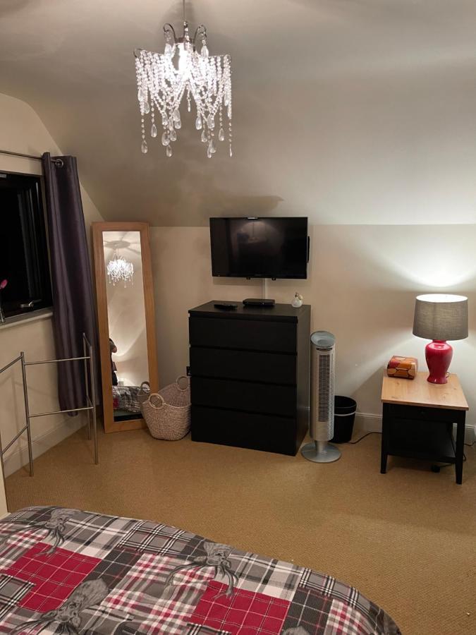 Lindas Retreats Self Catering Accommodation 1 Bedroom Cottage Or 3 Bedroom House Tomintoul Exterior photo