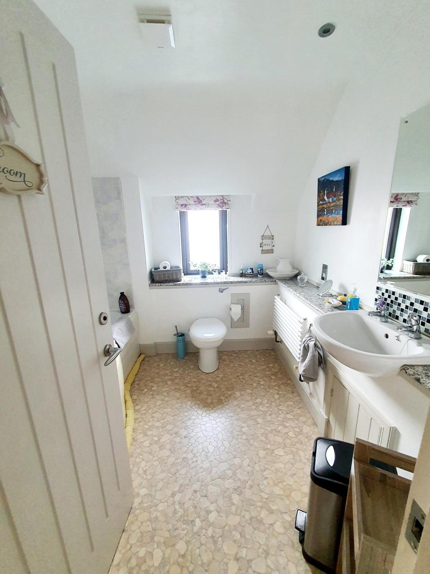 Lindas Retreats Self Catering Accommodation 1 Bedroom Cottage Or 3 Bedroom House Tomintoul Exterior photo