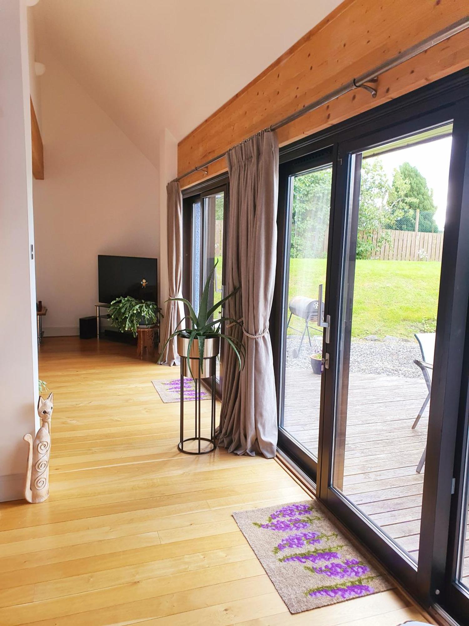 Lindas Retreats Self Catering Accommodation 1 Bedroom Cottage Or 3 Bedroom House Tomintoul Exterior photo